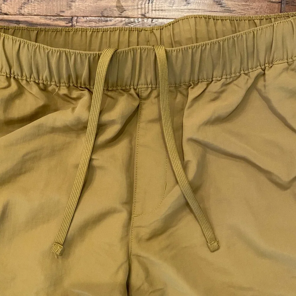 The North Face Class V Pants Mens Medium Khaki Tan Elastic Waist Hiking Outdoor